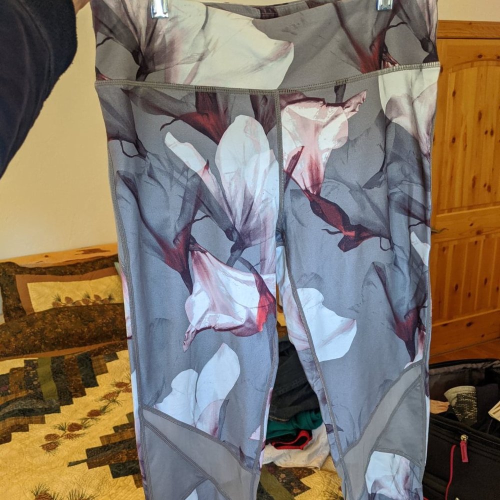 Like New Fabletics Leggings